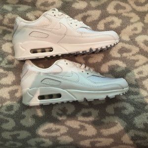 NWOT women’s Nike air max 90s